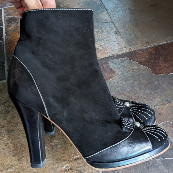 MARC JACOBS black suede stitched booties boots 8.5 9 - Picture 4 of 11